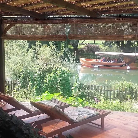 River Dream House * Ljubljana